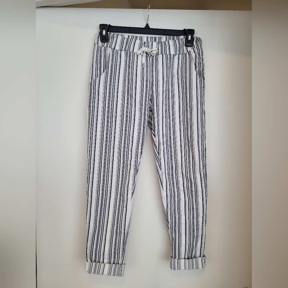 Angela Mara Linen-like Striped Pants